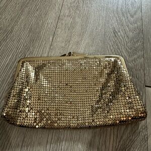Vtg Whiting & Davis Evening Clutch Bag Gold Metal Mesh Purse Wallet